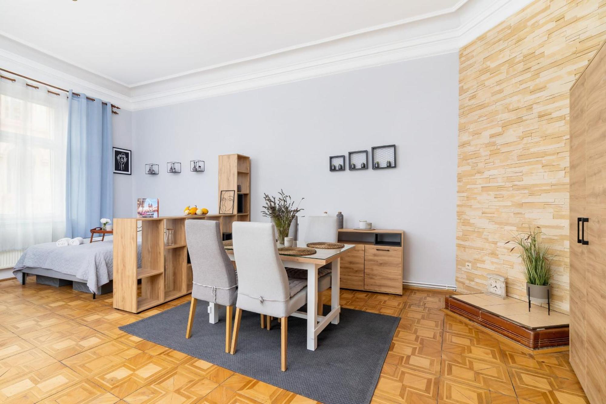 Podwale Uj Downtown Cracow By Renters